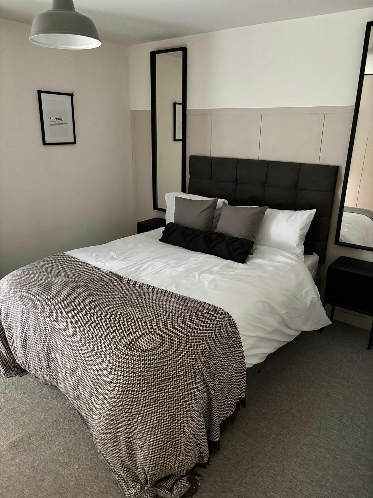 Riverside Wharf - Free Parking, Business, Couples & Families Appartement *